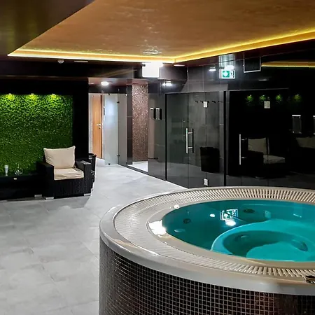 Luna Hrebienok C109 *